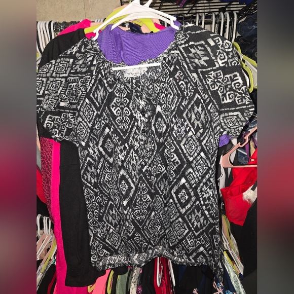 💋5/20 Kim Roger's petite large top - Picture 1 of 3